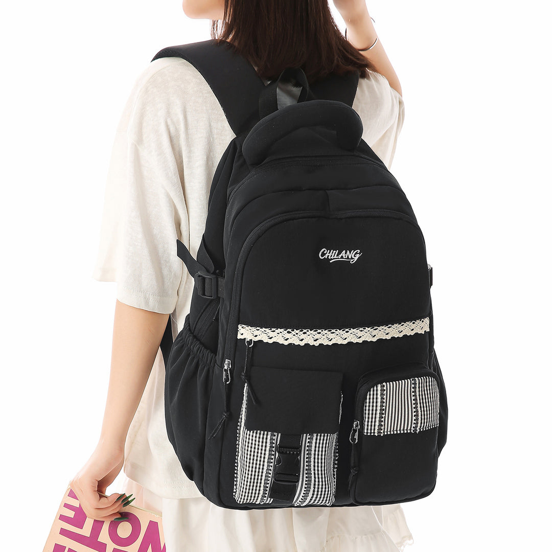 Stylischer multifunktionaler Rucksack mit Spitzenakzenten Karnz