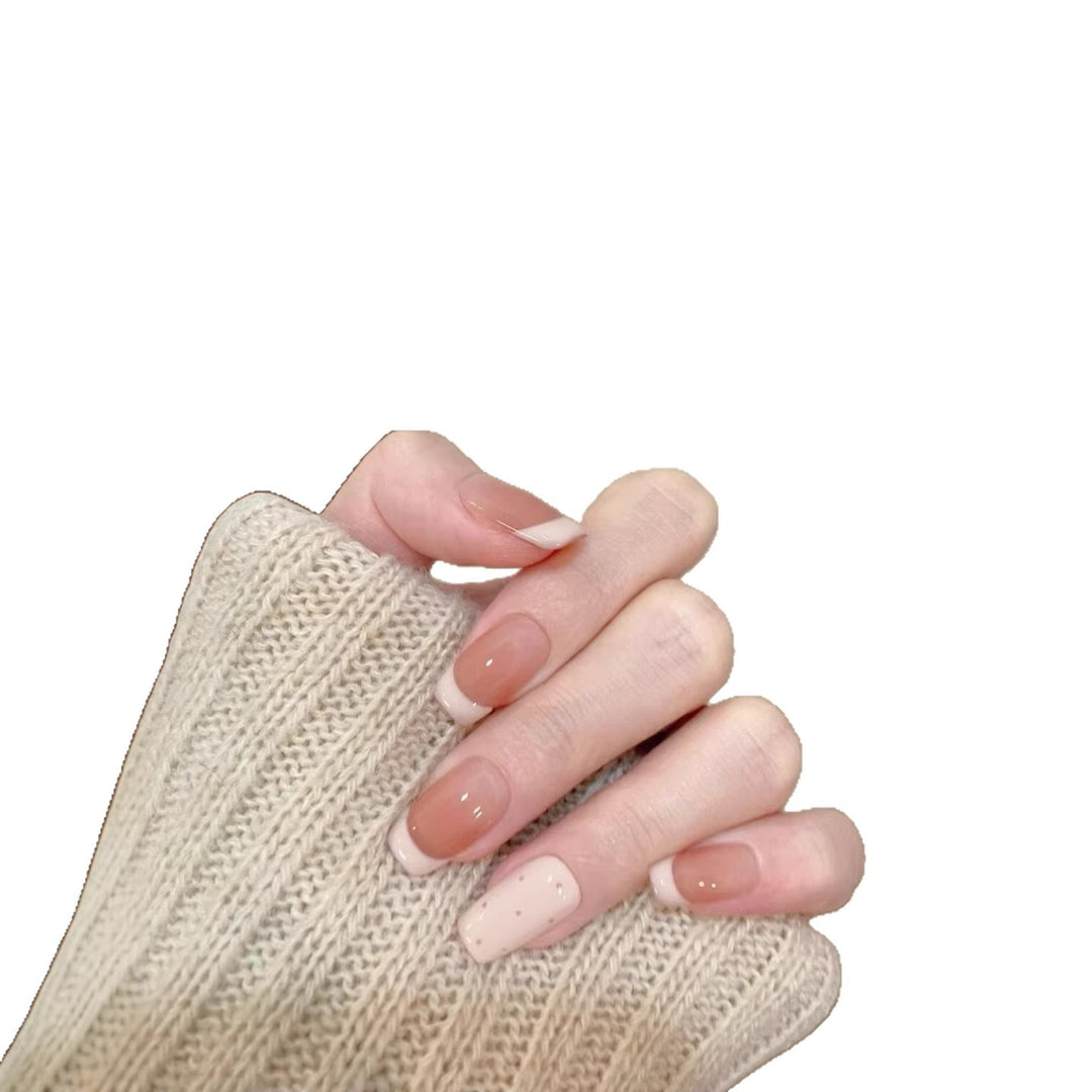 Elegantes Press-On-Nagelkunst-Set mit klassischen französischen Spitzen