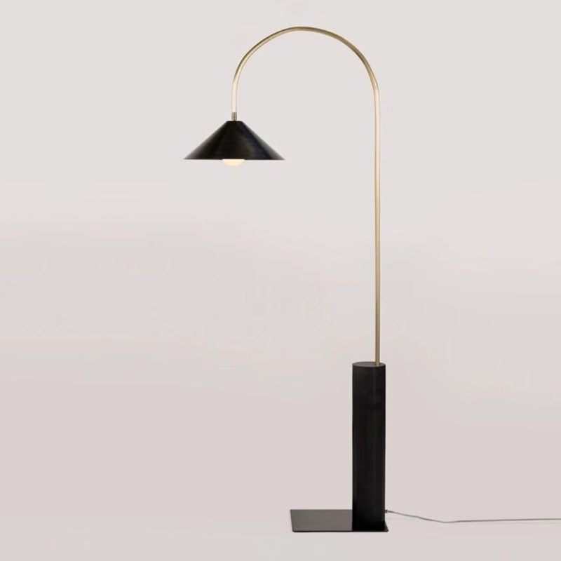 Moderne Bogen-Stehlampe mit einzigartigem Lampenschirm-Design