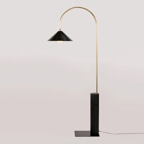 Moderne Bogen-Stehlampe mit einzigartigem Lampenschirm-Design