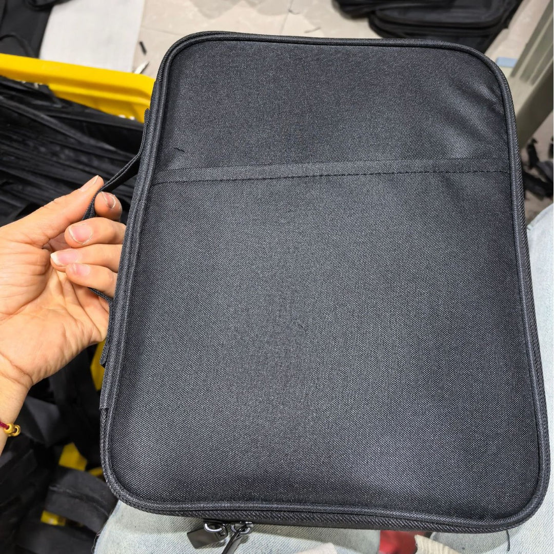 Kompakte Schutzhülle für Laptops Karnz