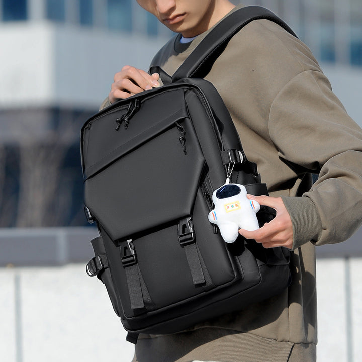 Modischer und Funktional Gestalteter Rucksack Karnz
