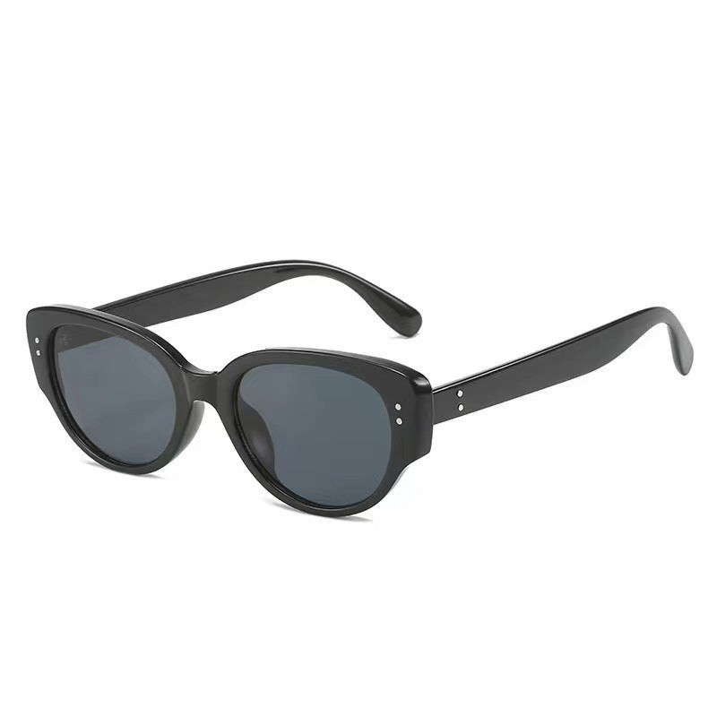 Damen Modische Sonnenbrille im Retro-Stil Karnz