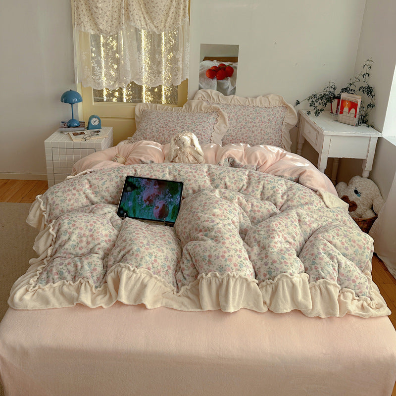 Gemütliches Patchwork Steppbett-Set