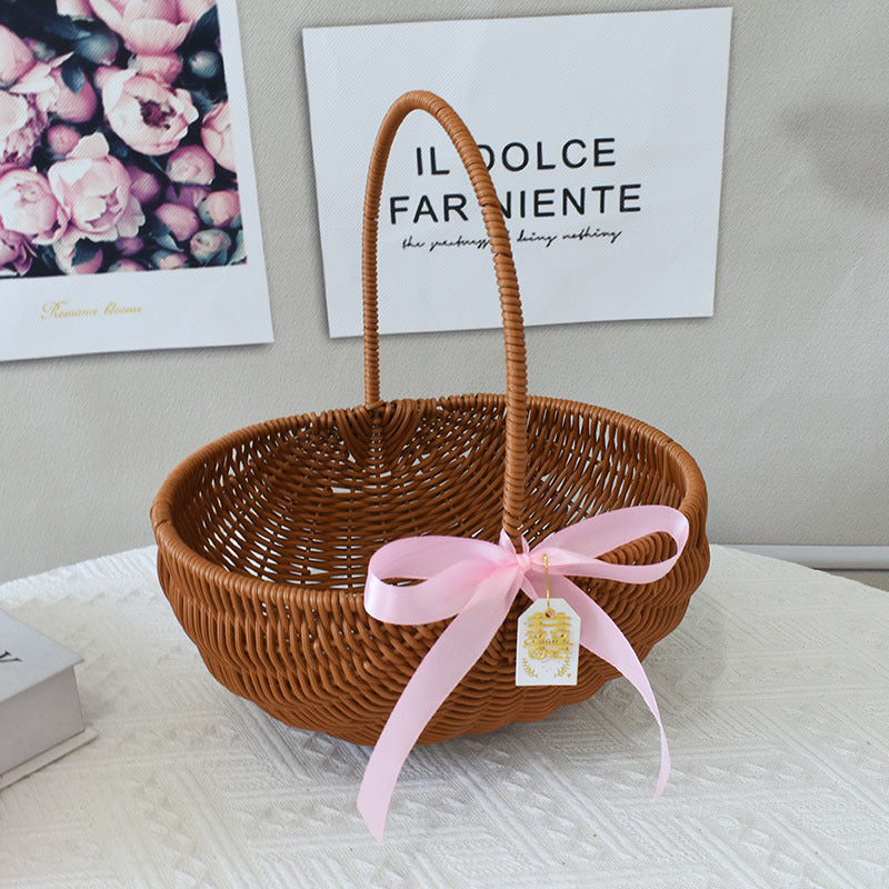Chice Gewebte Handtasche mit Perlenakzent Karnz