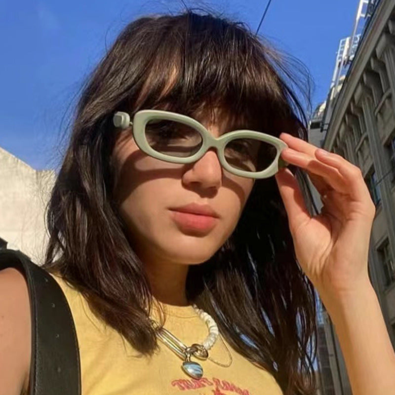 Damen Fashion Sonnenbrille im modernen Retro-Stil Karnz