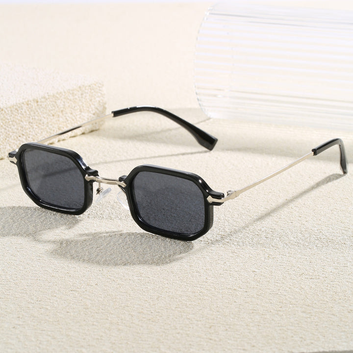 Modische Oversized Sonnenbrille Im Modernen Design Karnz