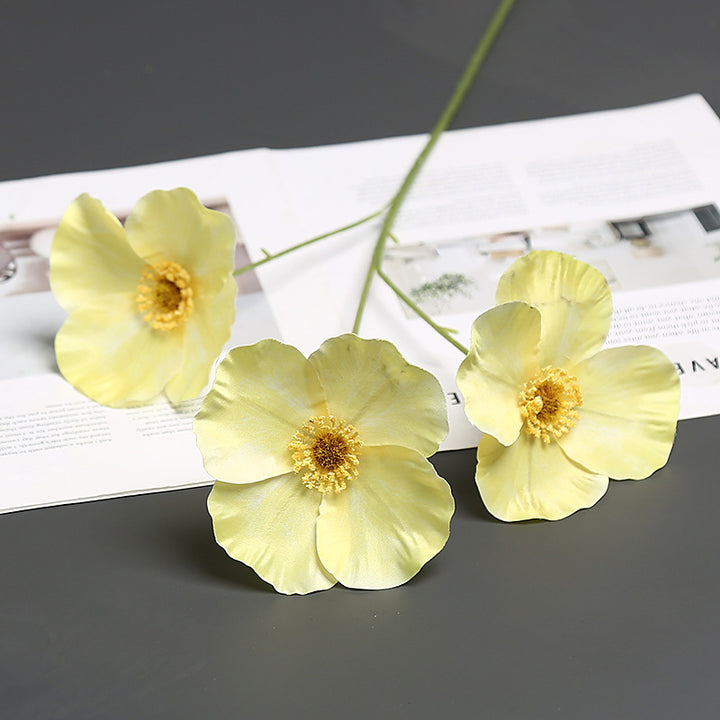 Realistische Seidenblumenstängel
