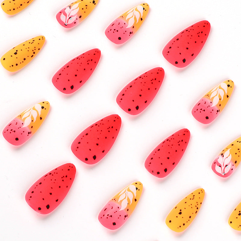 Künstliche Nagelkunst mit floralem Ombre-Design Karnz