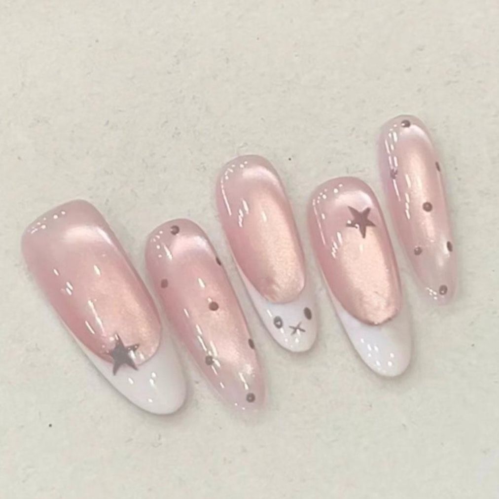 Glamouröse Gel-Nagelkunstverlängerungen Karnz