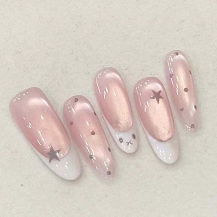 Glamouröse Gel-Nagelkunstverlängerungen Karnz