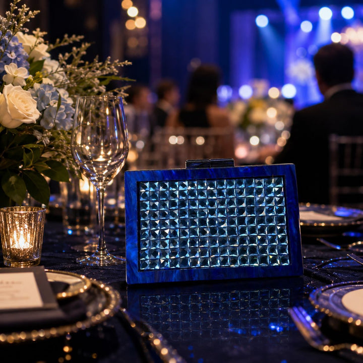 Glamouröse Acryldiamant-Clutch