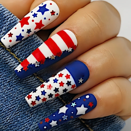 Kunstnägel mit patriotischem Sternen-Design Karnz