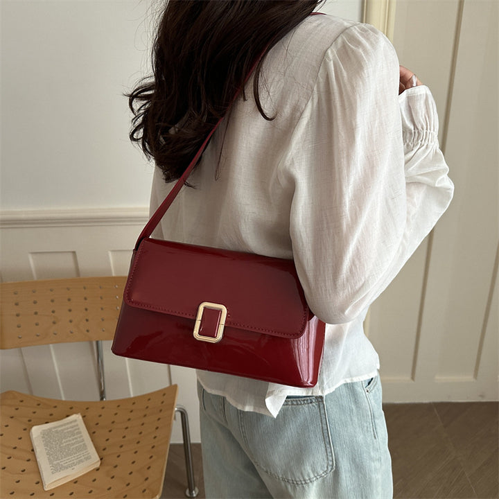Elegante Lackleder-Handtasche