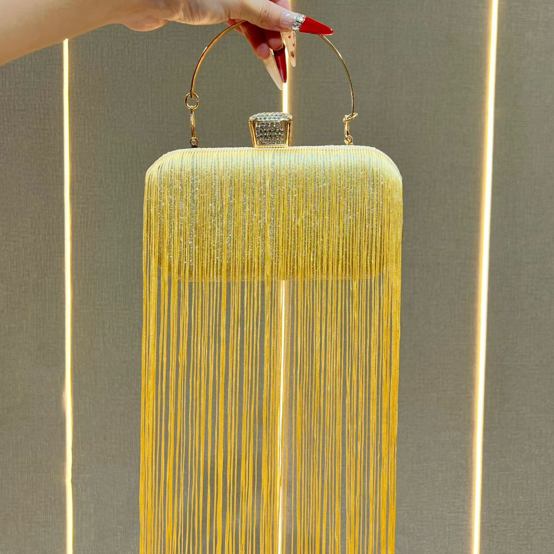 Fransen Detail Abend-Clutch