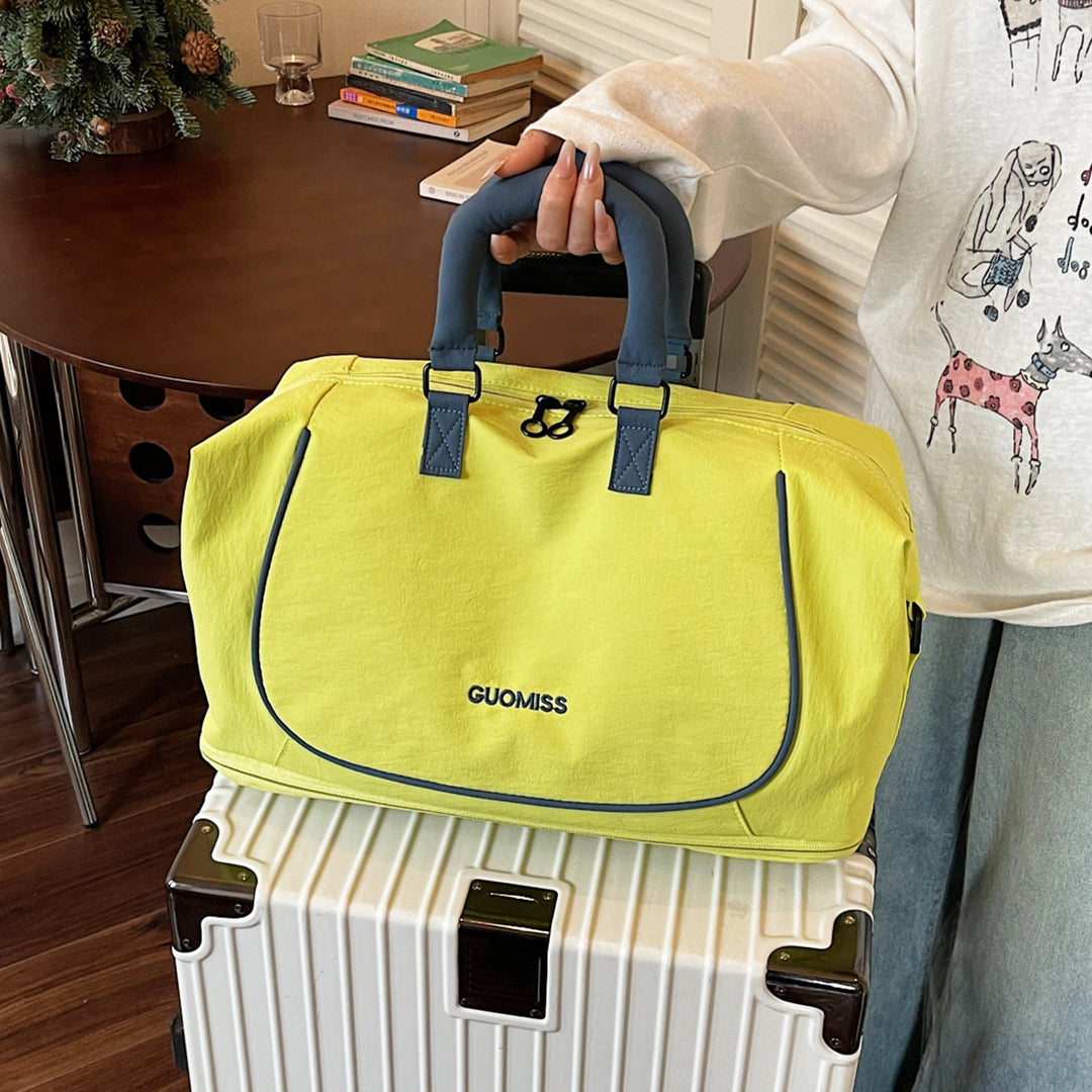 Vielseitige multifunktionale Fitness- und Reisetasche Karnz