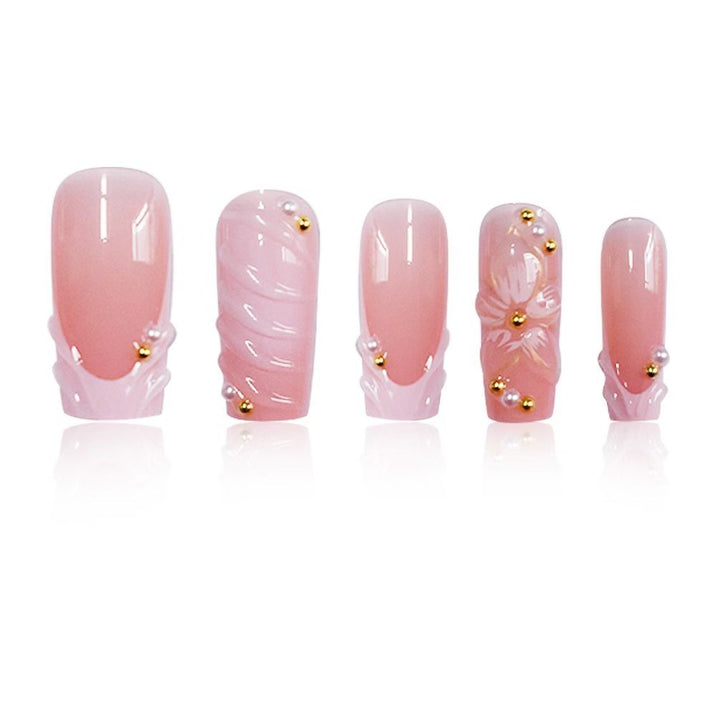 Verschnörkeltes florales Press-On-NagelSet Karnz