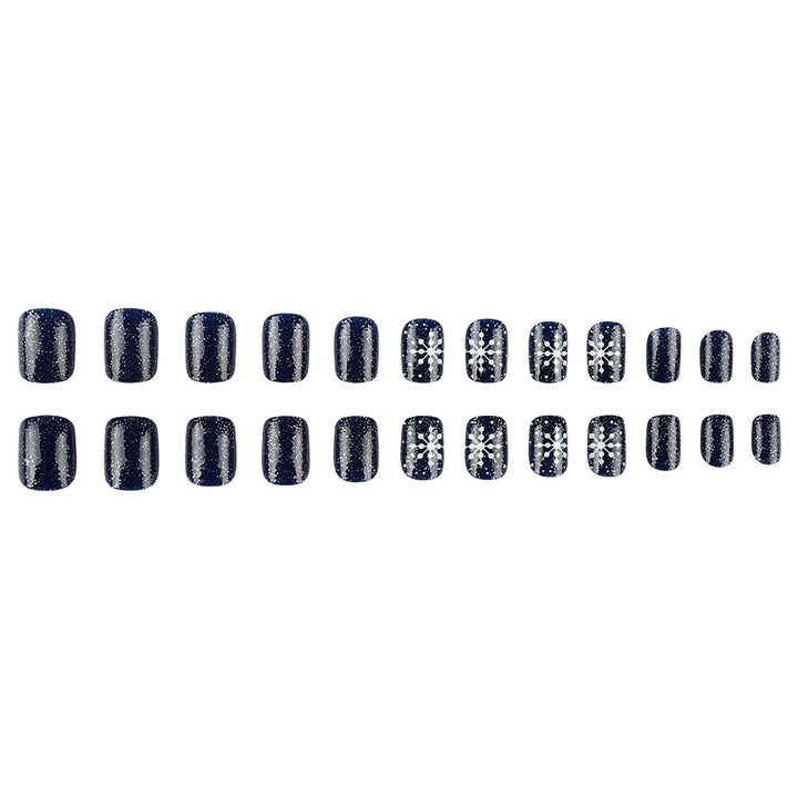 Saisonale Schneeflocken Nagelkunst Karnz