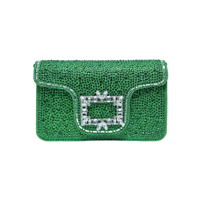 Glänzende, mit Kristallen verzierte Abend-Clutch