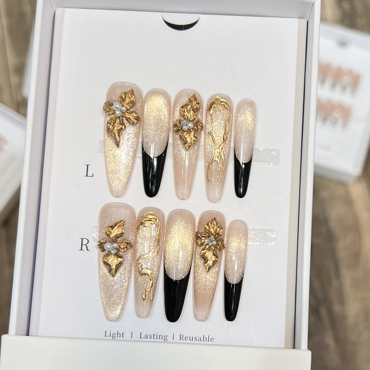Luxuriöse dekorative Press-On-Nagelspitzen