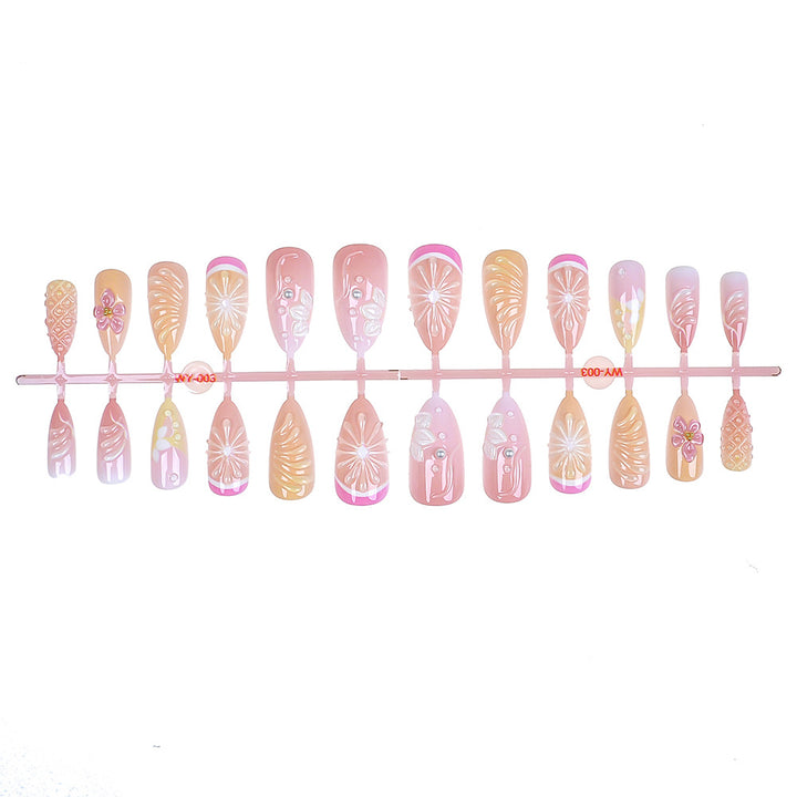 Elegantes Press-On Nagelkunst-Set Karnz