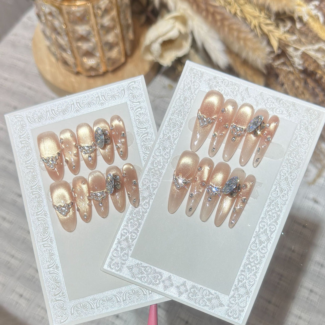 Glitzernde mit Strass veredelte Press-On Nägel