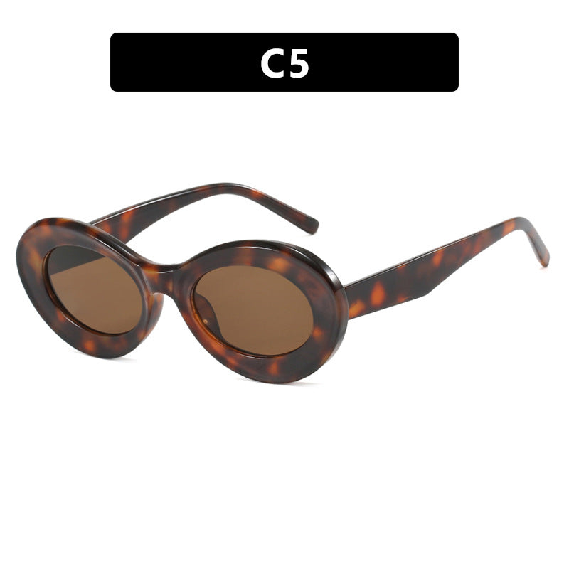 Damen ovale Sonnenbrille mit modernen Gläsern Karnz