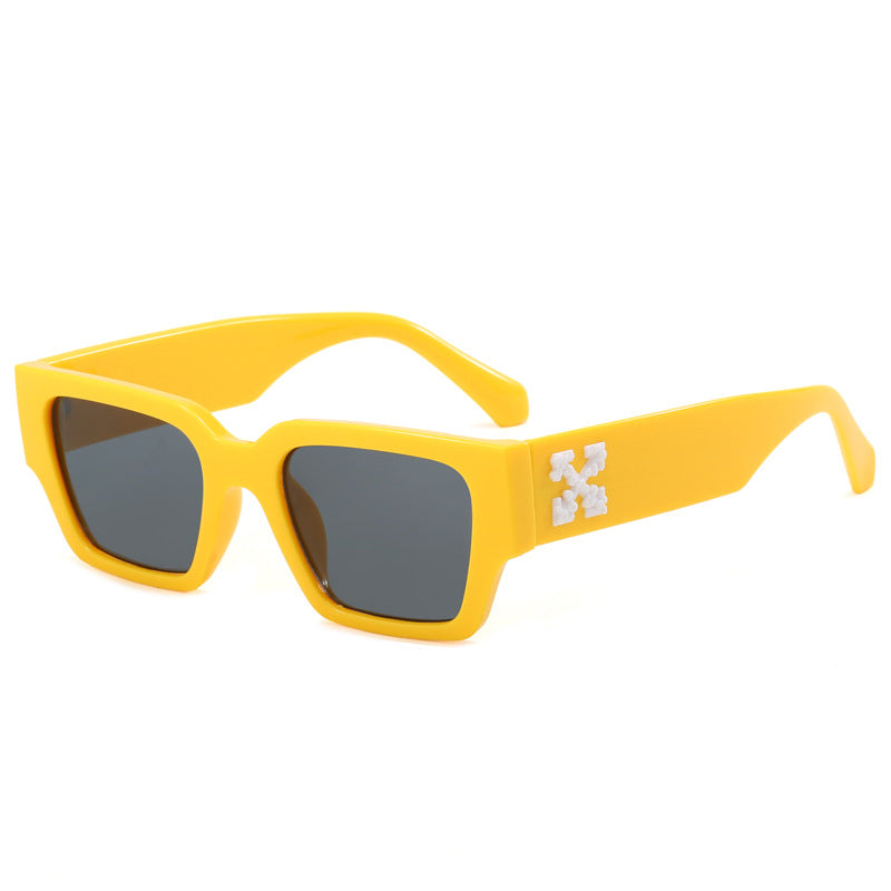 Damen stylische Oversized-Sonnenbrille mit einzigartigem Design Karnz