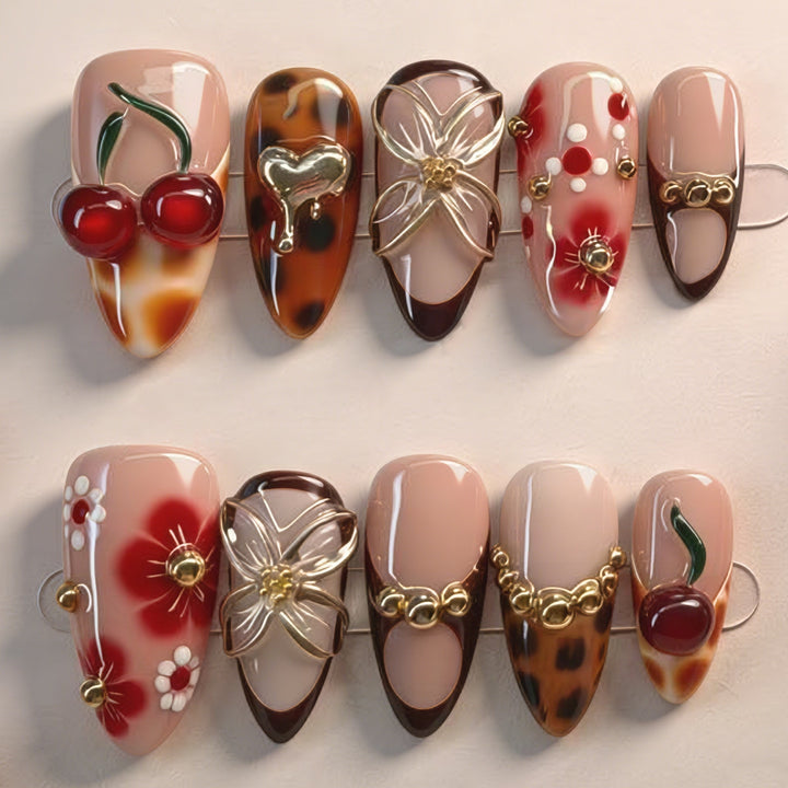 Exklusive Kunstnagel-Kollektion mit floralen Designs Karnz