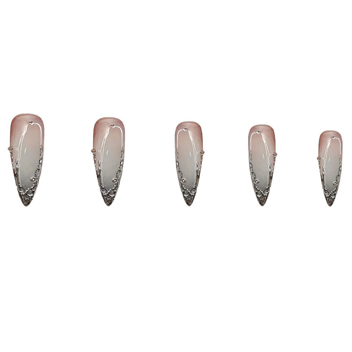 Trendy scharfeckige Nagelverstärkungen Karnz