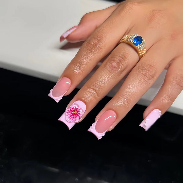 Dekorative florale Press-On Nagelverlängerungen Karnz