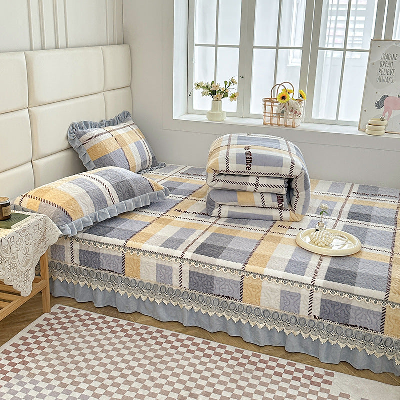 Elegante bestickte Steppdecke