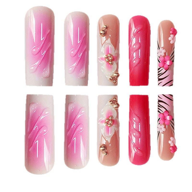 Dekorative florale Press-On Nagelerweiterungen Karnz