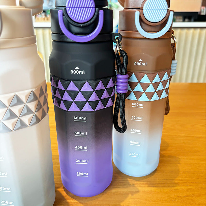 Damen Sportliche Wasserflasche mit praktischer Messskala Karnz