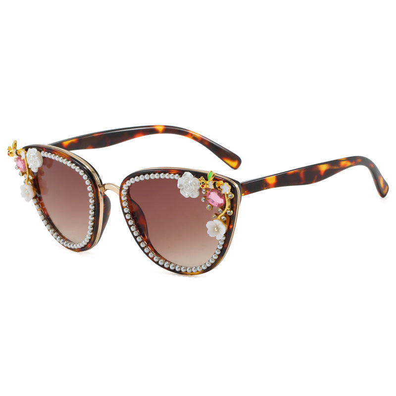Damen Glamouröse Cat-Eye Sonnenbrille mit floralen Verzierungen Karnz