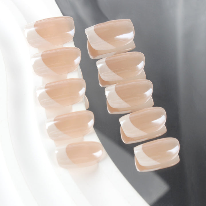 French Tip Press-On Nail Art Set Karnz