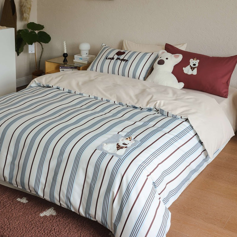 Gestreiftes Bettbezug-Set mit gesticktem Welpen-Applikation und passenden Kissenbezügen