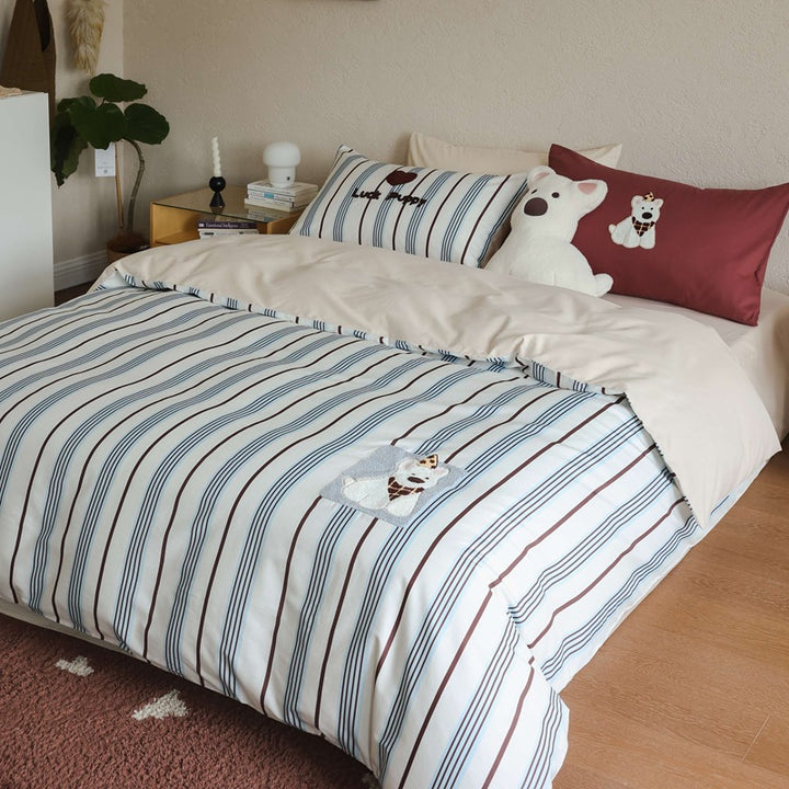 Gestreiftes Bettbezug-Set mit gesticktem Welpen-Applikation und passenden Kissenbezügen