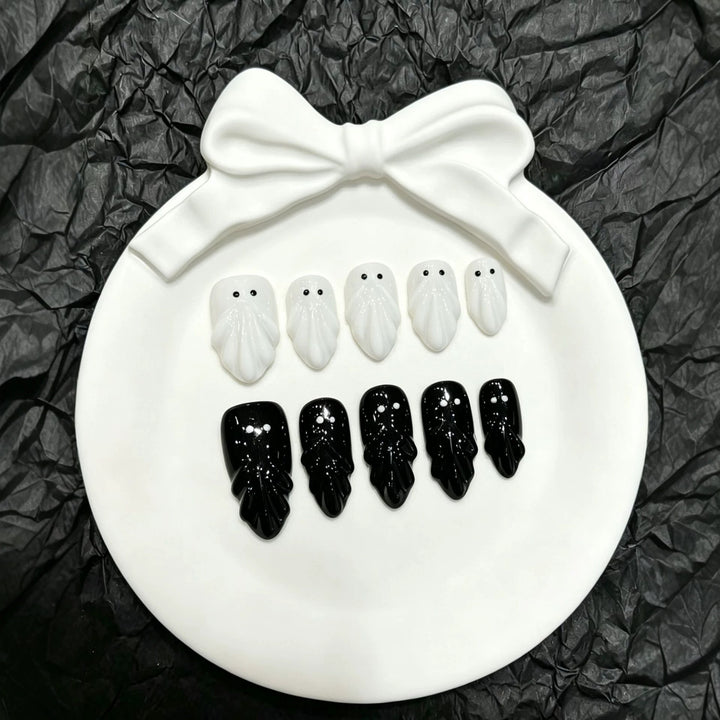 Verspieltes Geister-Themen Press-On Nagelset