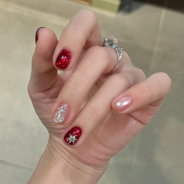 Glamouröses Nageldesign Karnz