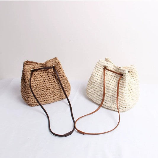 Damen Handtasche mit integriertem Schulterriemen aus Kunststoffen Karnz