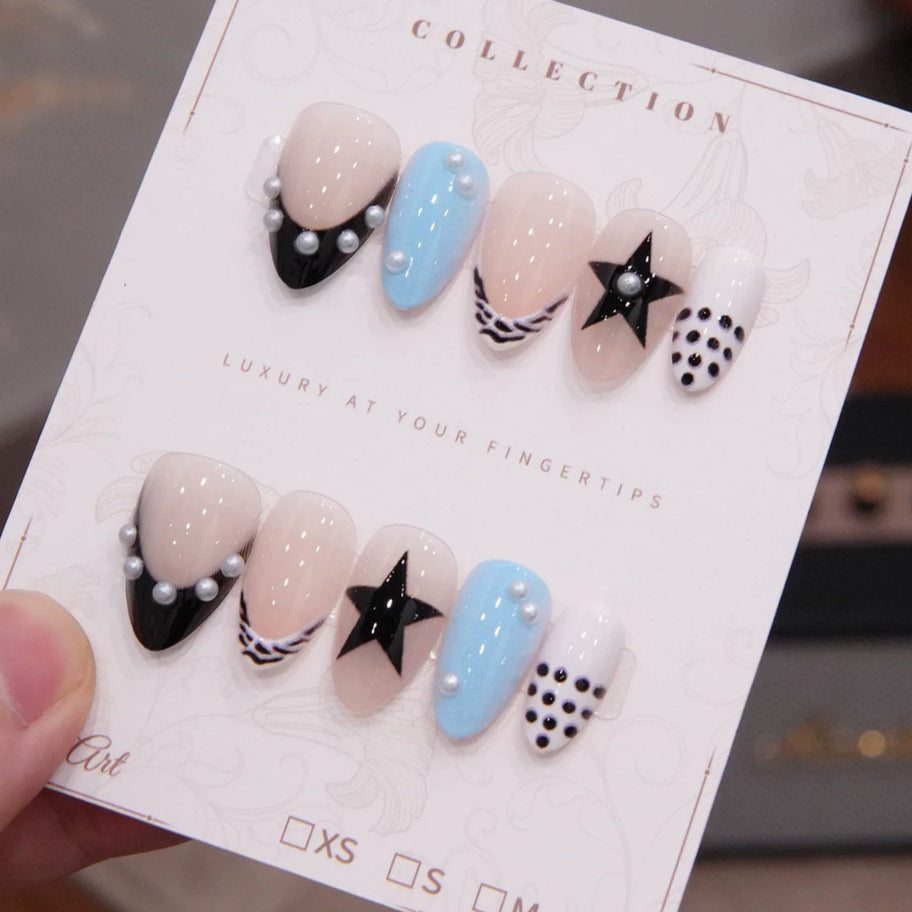 Kreatives Nagelkunst Design