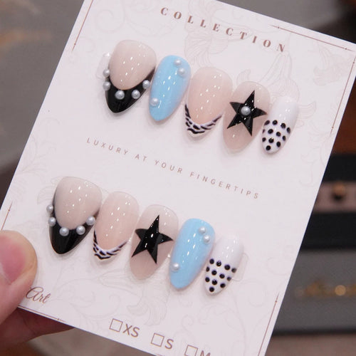 Kreatives Nagelkunst Design