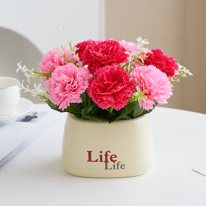 Lebensechte Dekorative Blumenanordnung