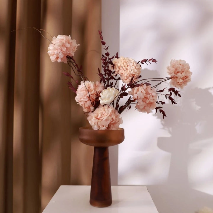 Künstlerische Florale Skulptur
