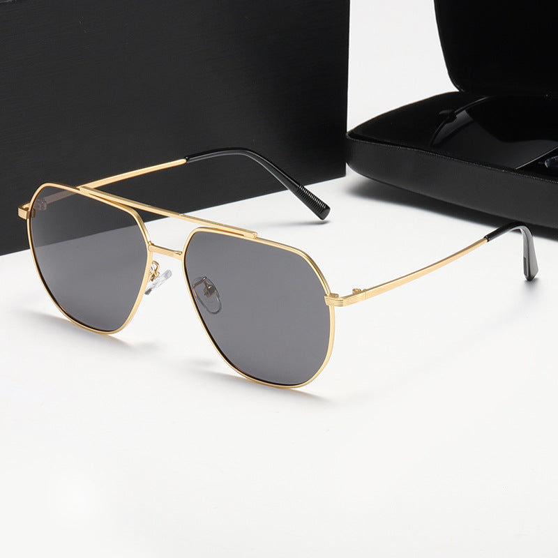 Damen stilvolle Sonnenbrille mit innovativem Metallrahmen Karnz