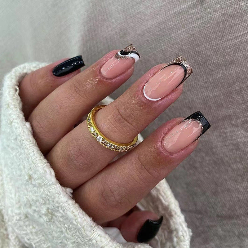 Elegante Nagelverlängerungen Karnz