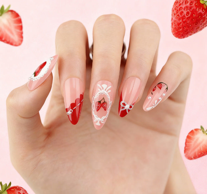 Kreative Erdbeer Nagelkunst Verbesserungen Karnz