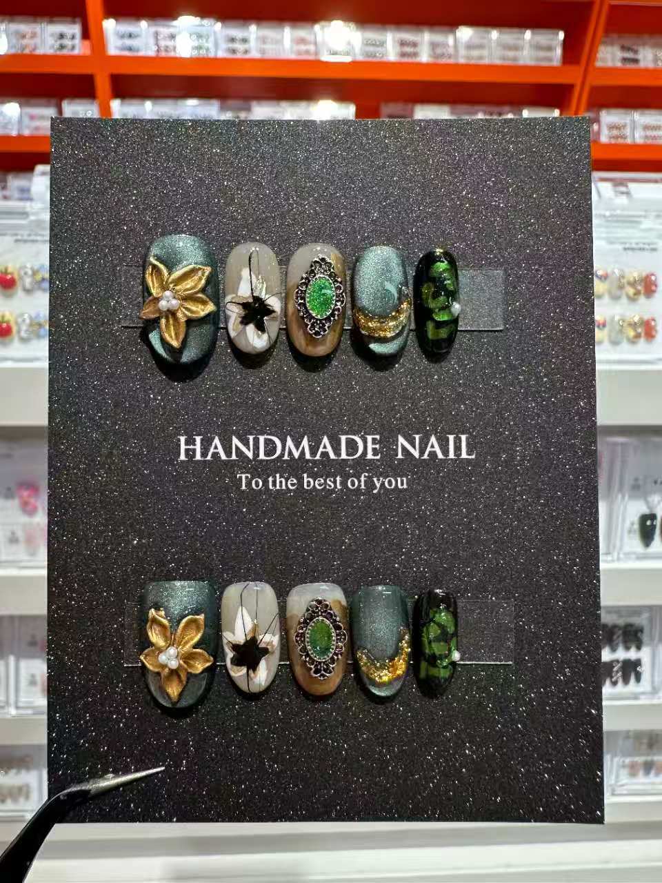 Handgemachtes glamouröses Press-On-Nagelkunst-Set