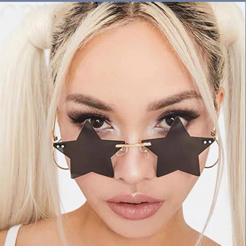 Damen auffällige Sonnenbrille mit sternförmigem Rahmen und gradienten Gläsern Karnz